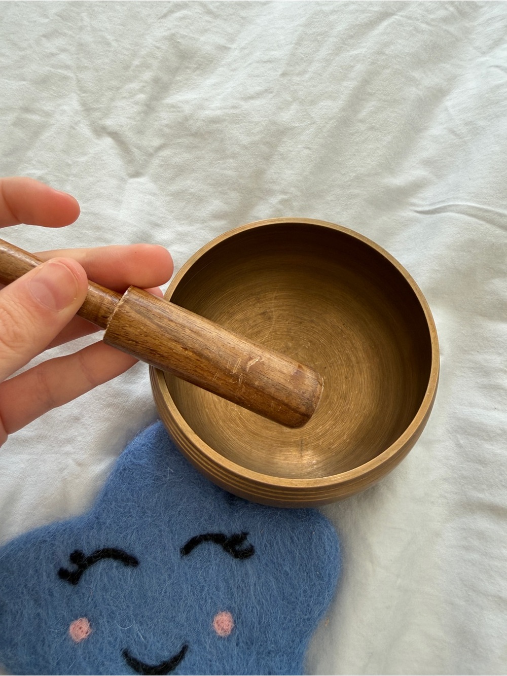 Little Ohmies Collection Bronze Tibetan singing bowl - Picture 4 of 6